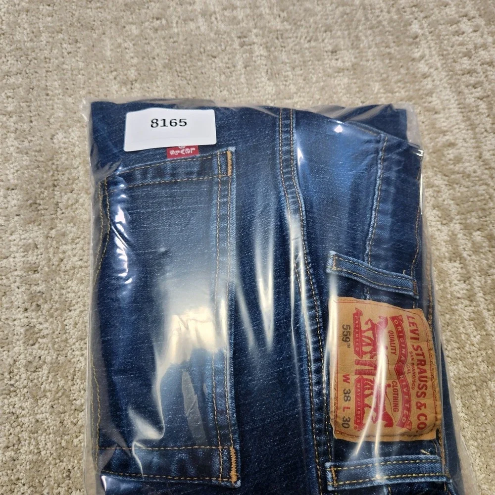 Levis excellent nice